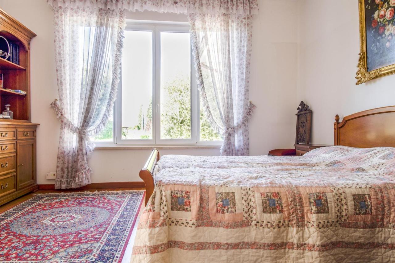 Villa Carini With 3000 Mq Garden & Heated Pool 카스텔누보델가다 외부 사진