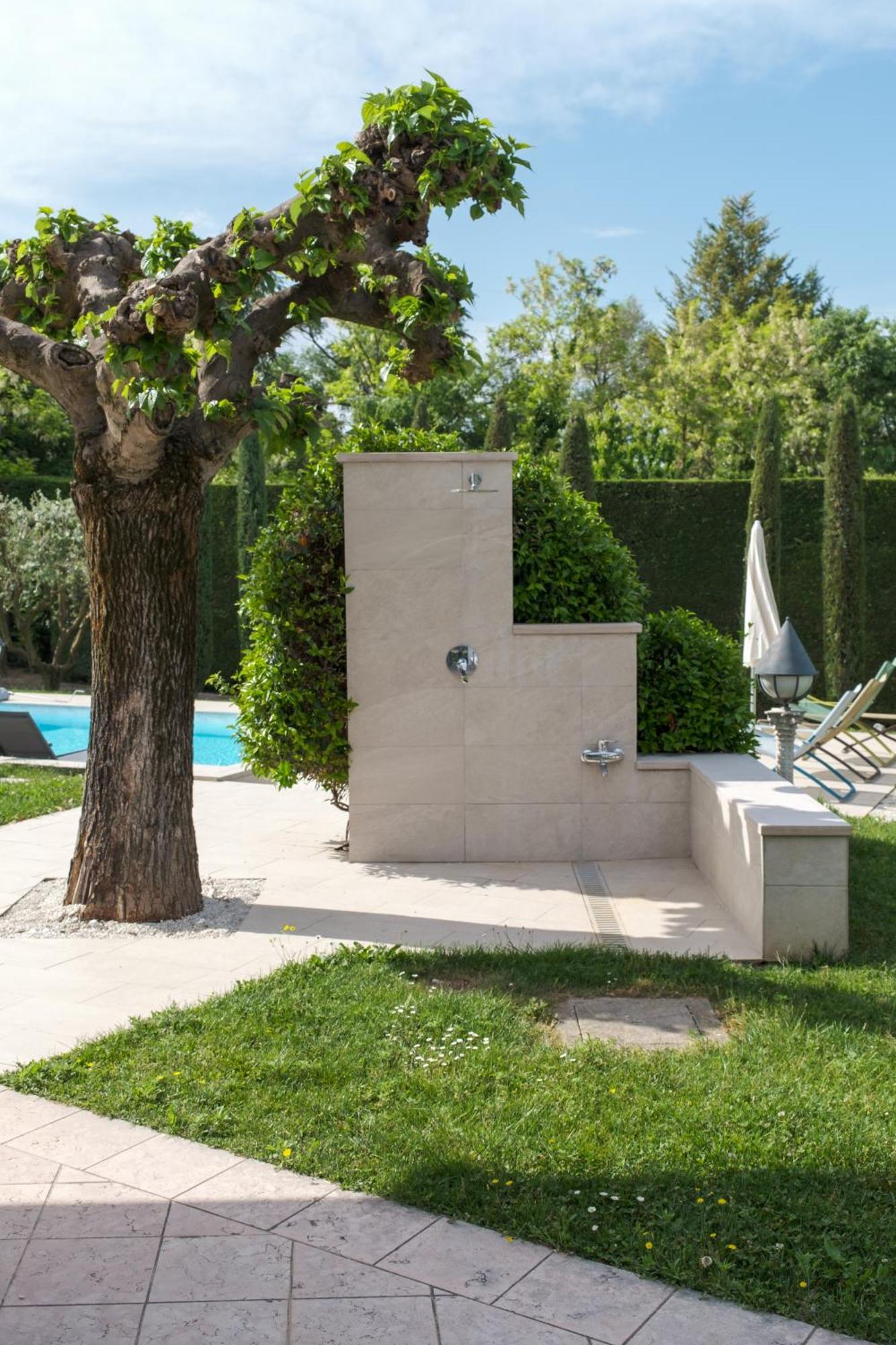Villa Carini With 3000 Mq Garden & Heated Pool 카스텔누보델가다 외부 사진