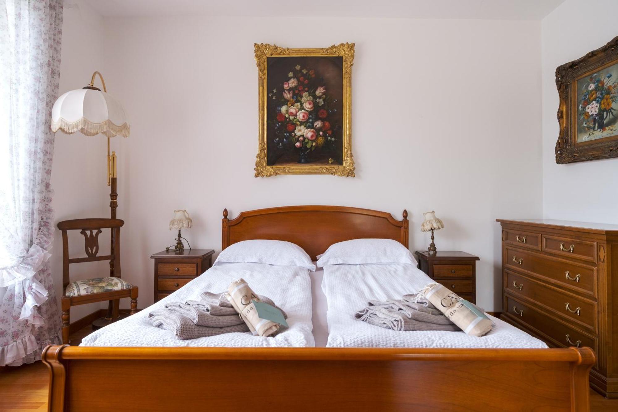 Villa Carini With 3000 Mq Garden & Heated Pool 카스텔누보델가다 외부 사진